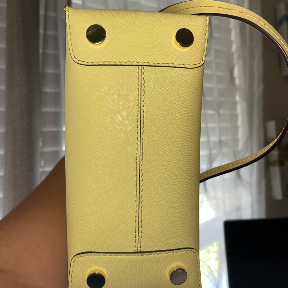Yellow Michael Kors, Crossbody - Picture 3 of 6